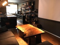 オレゴンブラックウォールナット一枚板のセンターテーブル