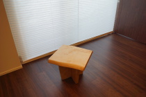 �Ȉꖇ�̃T�C�h�e�[�u��