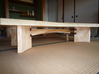 �g�`�ꖇ�̍���̃n�̎��̋r