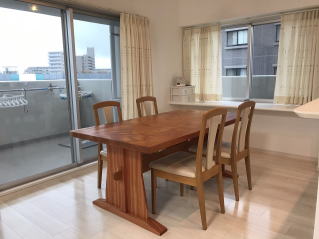 ケヤキ一枚板のダイニングテーブルにリメイク