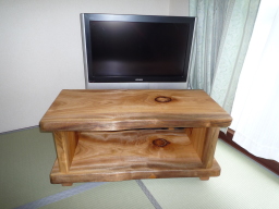 �N�X�ꖇ�̃e���r�{�[�h